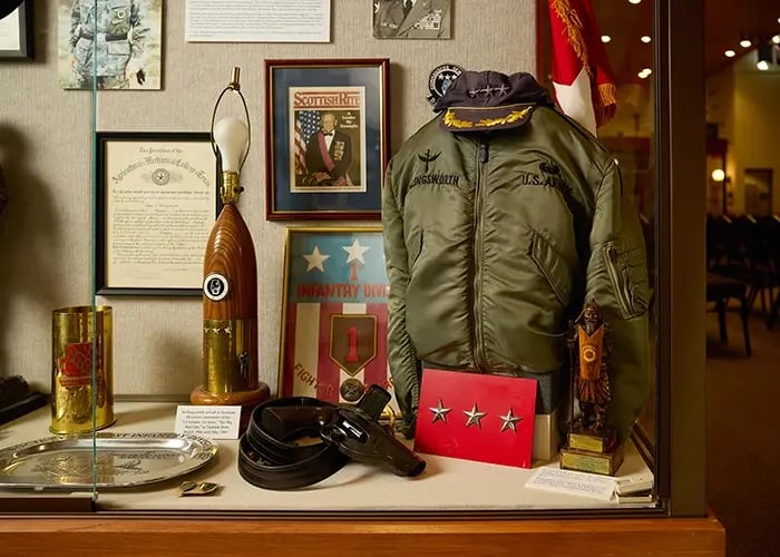 Hollingsworth jacket_700x500 column