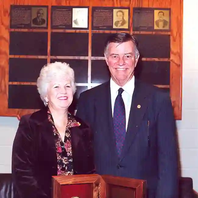 Peggy and Lowry Mays_2 web-1