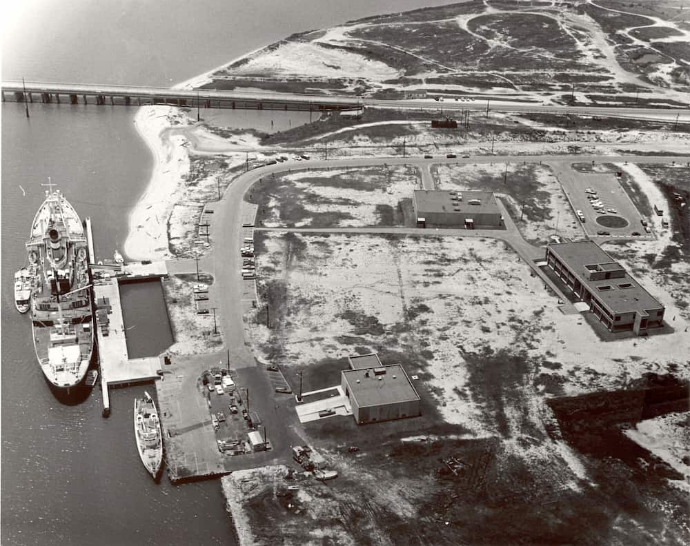 Galveston Campus_Cushing Mem Library-1